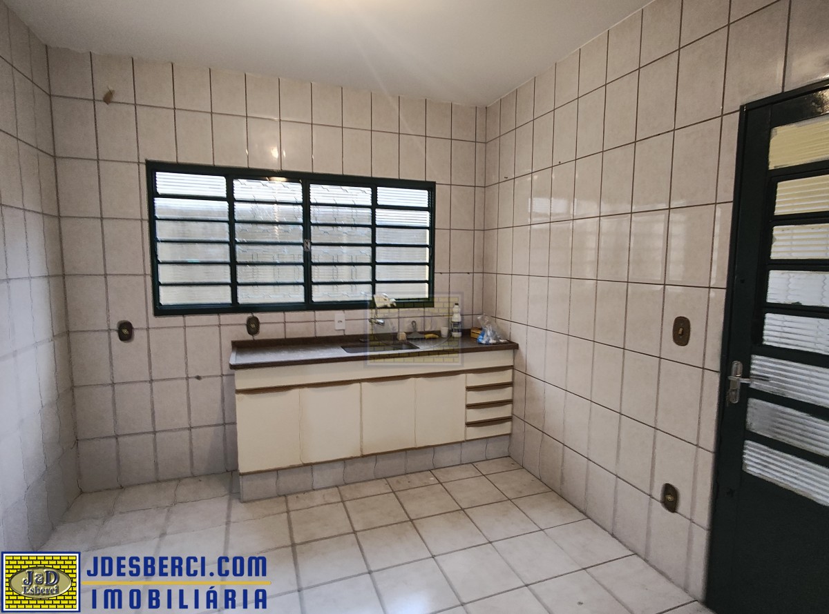 Casa para alugar com 3 quartos, 150m² - Foto 13
