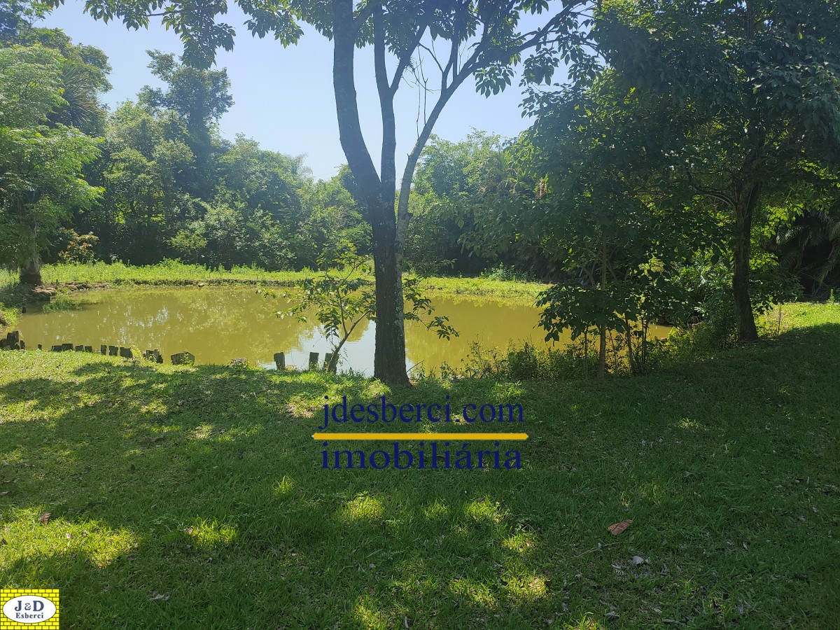 Chácara à venda com 2 quartos, 200m² - Foto 5