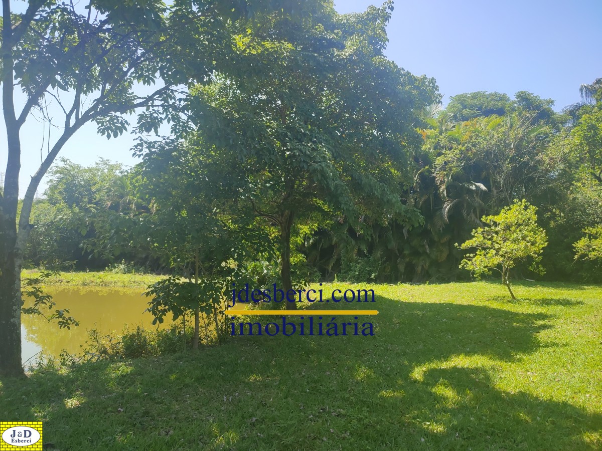 Chácara à venda com 2 quartos, 200m² - Foto 8