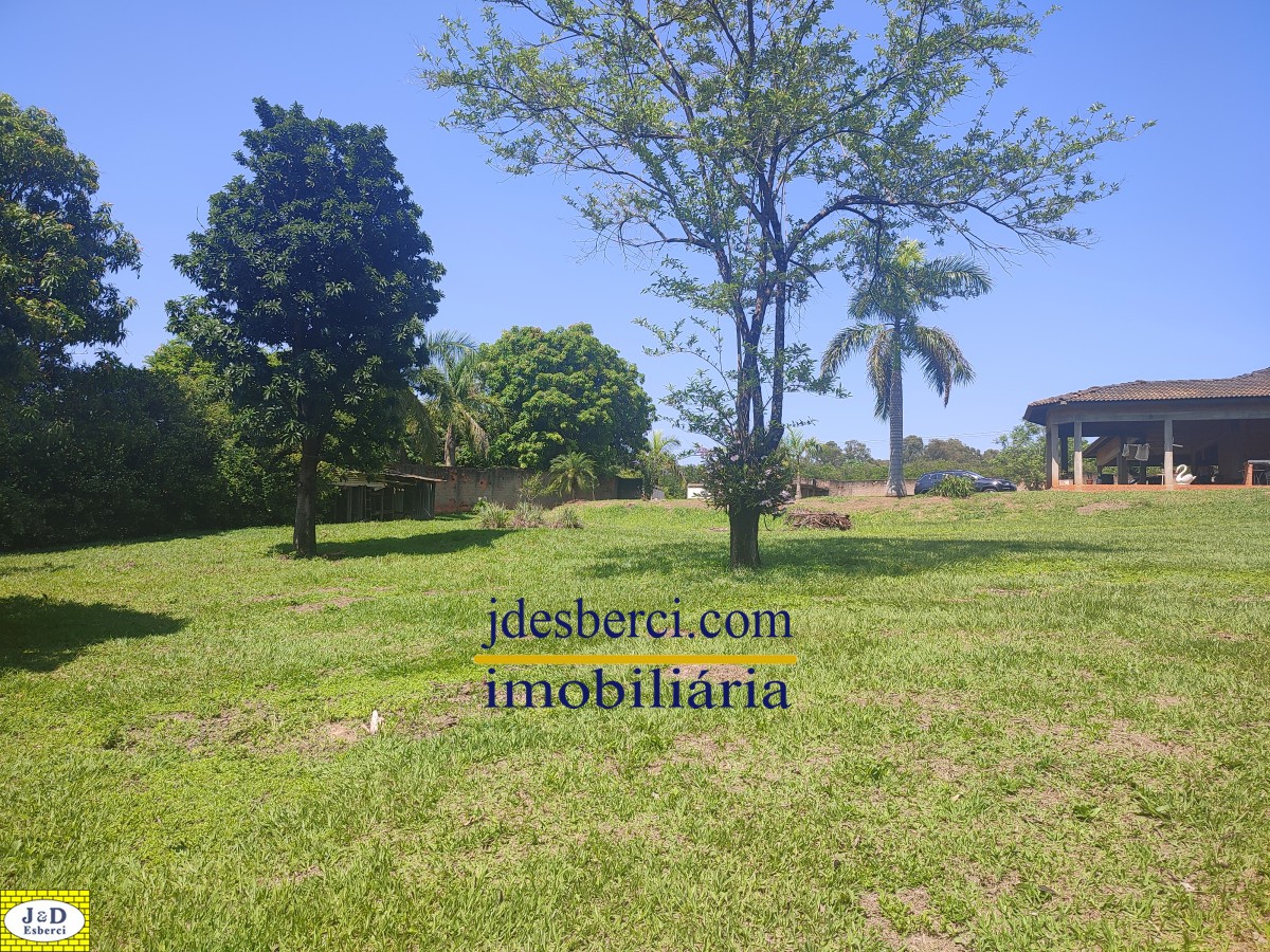 Chácara à venda com 2 quartos, 200m² - Foto 13