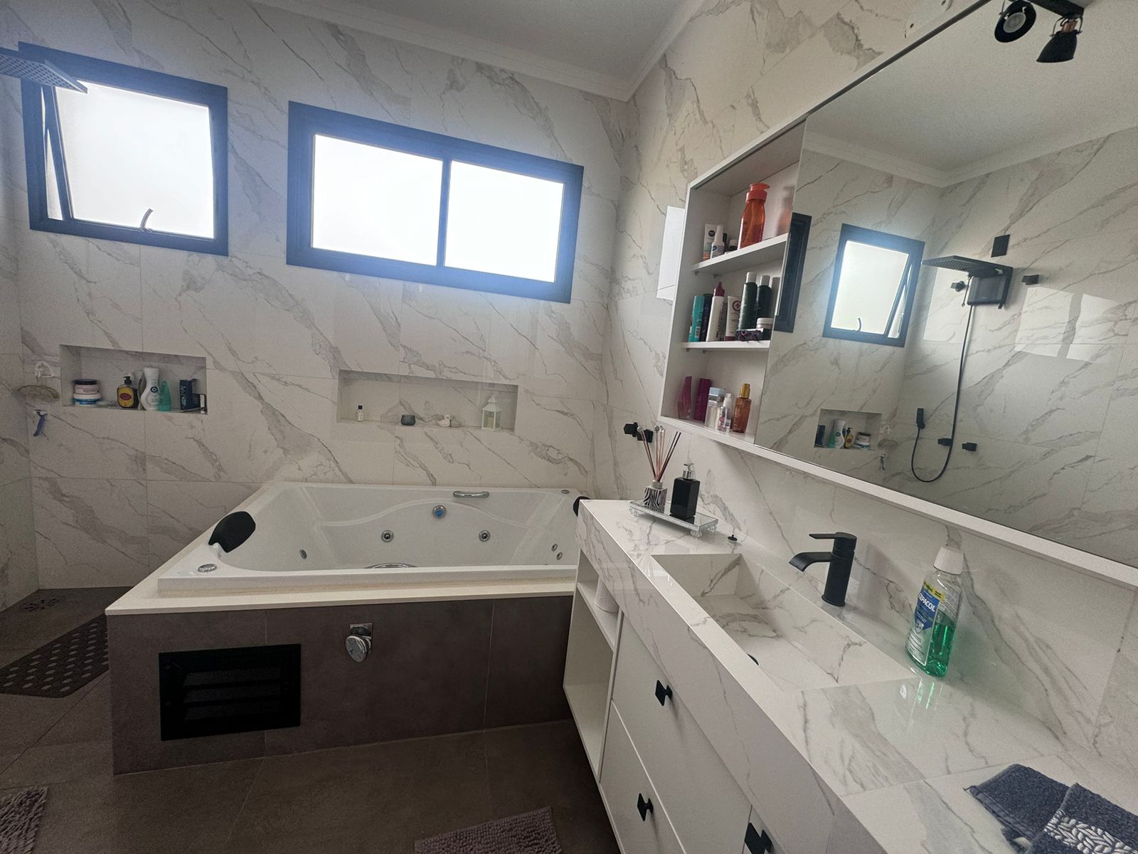 Casa de Condomínio à venda com 4 quartos, 267m² - Foto 13