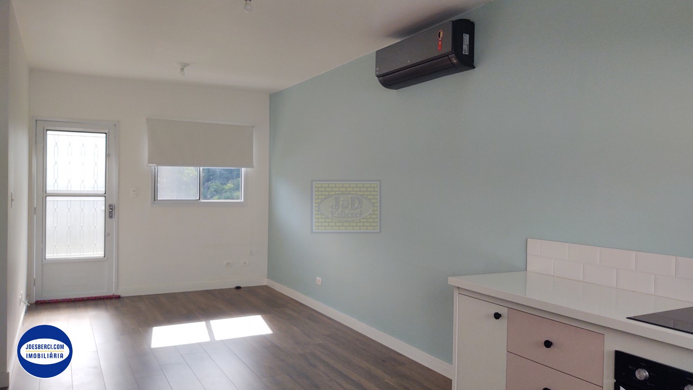 Casa para alugar com 2 quartos, 55m² - Foto 9