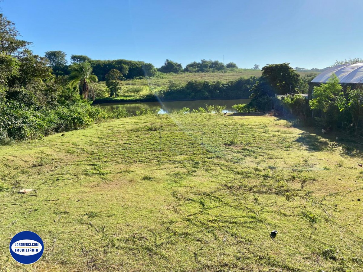 Terreno à venda, 1751m² - Foto 1